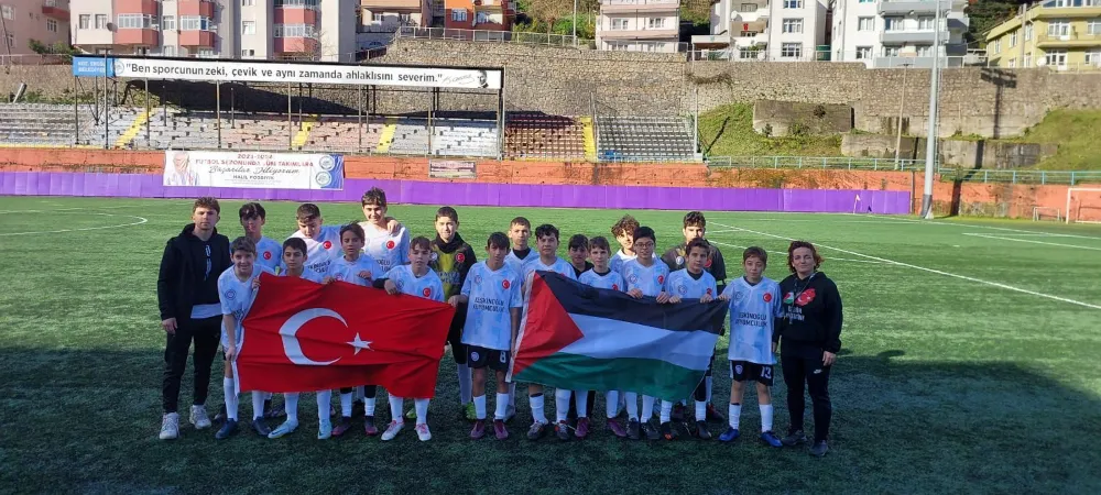 Kdz Ereğli Okullar Arası Yıldız Erkek Futbol Turnuvasında Anlamlı Gösteri