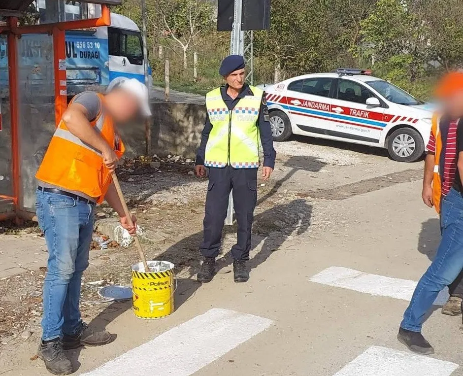 Güvenli geçiş yolları boyandı