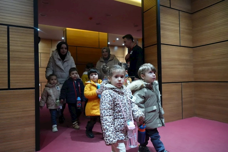 Bayburt’ta çocuklar sinemayla tanıştı
