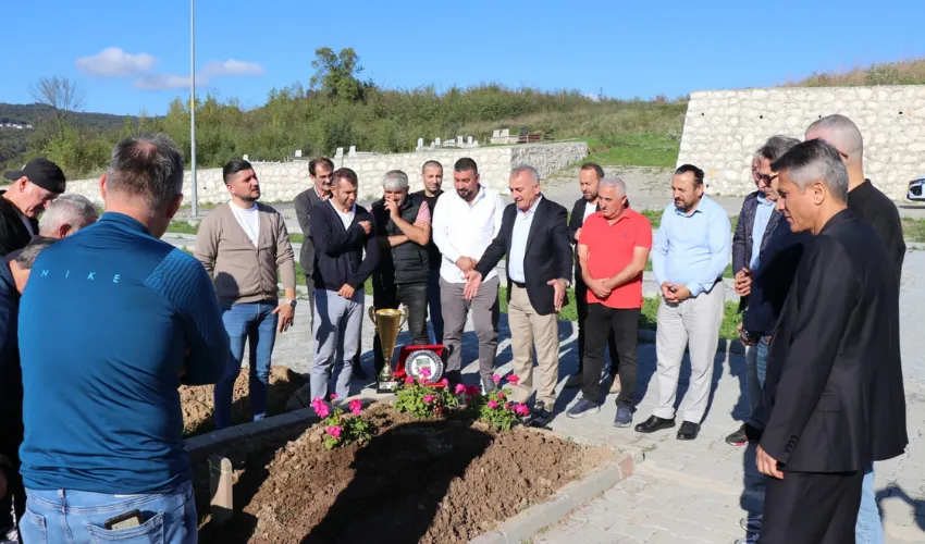 Sesli ve arkadaşlarından Turgut Tanyıldız’a vefa örneği