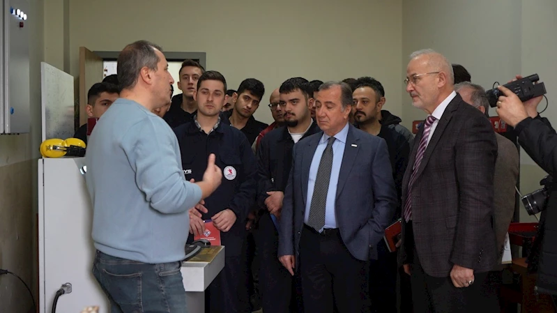 Elektrikli otomotiv sektörünün nitelikli eleman ihtiyacını karşılayacak kurs başladı
