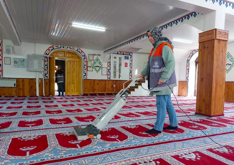 Altınordu’da camiler Ramazan ayına hazırlandı
