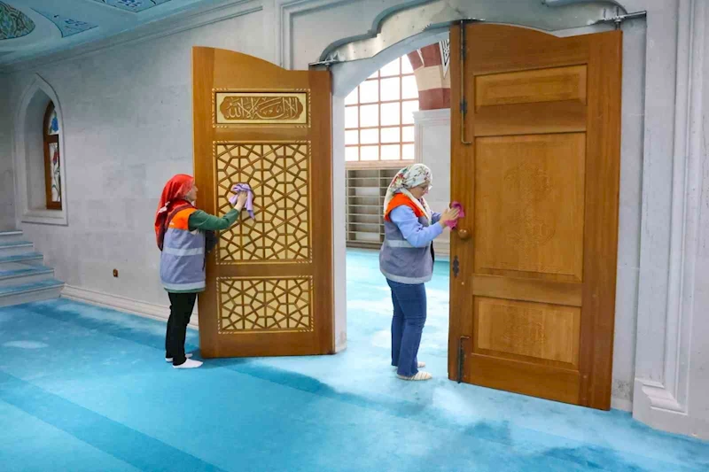 Altınordu’da camiler Ramazan ayına hazırlandı
