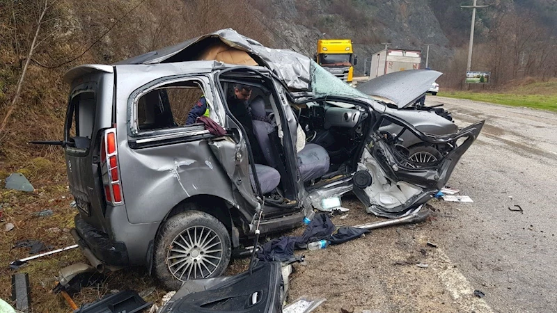 Kazada ağır yaralanan kişi 26 günlük hayat mücadelesini kaybetti
