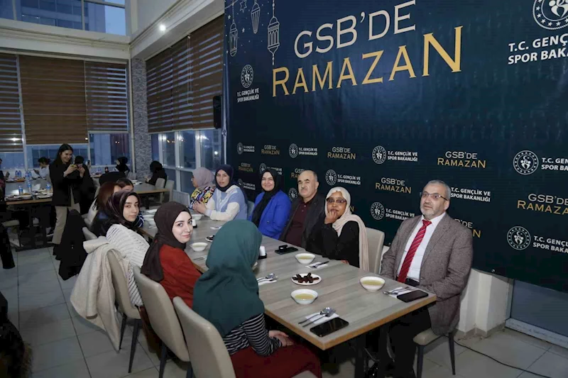 Vali Dağlı: “İyi yetişmiş bir gençlik, bu ülkeyi dünyanın en önemli aktörü haline getirecektir”
