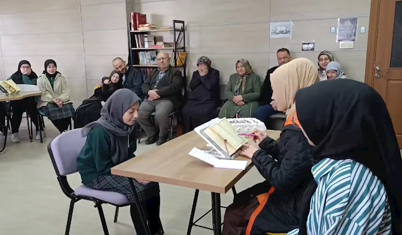 Korona virüs sebebiyle hayatını kaybeden babasının vasiyetini yerine getirdi, hafız oldu
