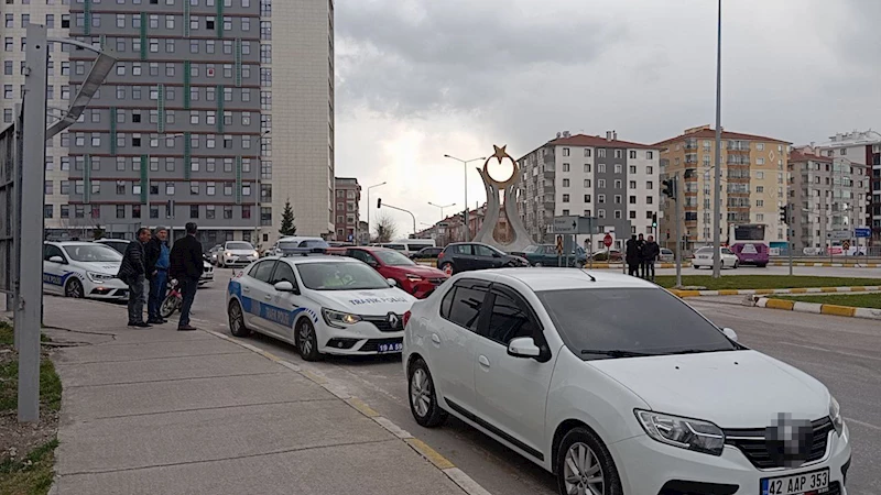 İki otomobil çarpıştı: 1 yaralı
