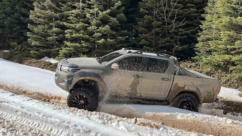 Şehre kar yağmayınca öğrenciler yaylaya çıktı
