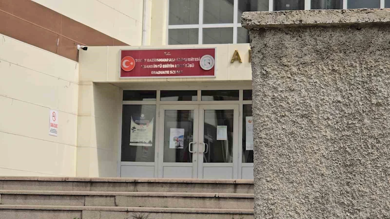 Tokat Gaziosmanpaşa Üniversitesi’nde cuma namazına giden sekretere soruşturma
