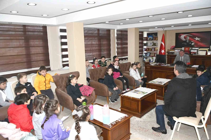 Öğrenciler sordu, Başkan Tekin cevapladı
