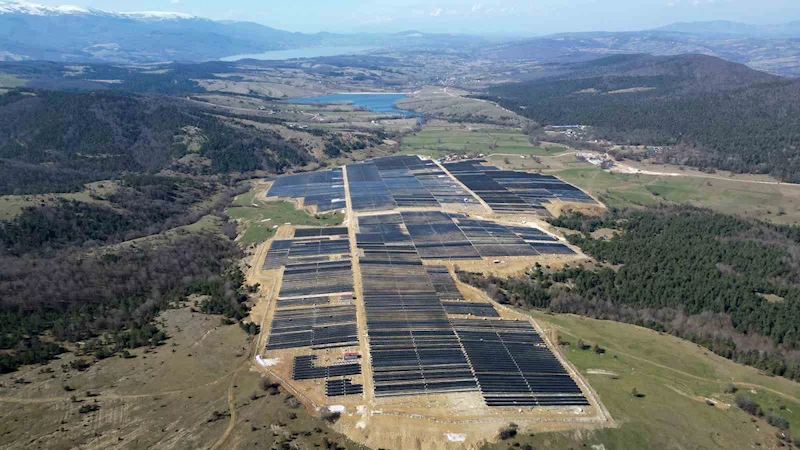 Türkiye’nin en büyük GES projesi elektrik üretmeye başladı
