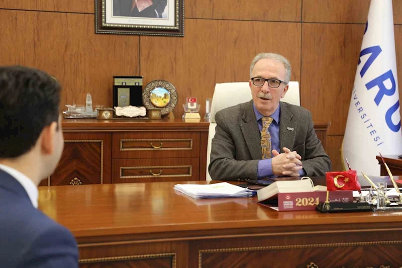 Azeri Milletvekilinden Rektör Uzun’a ziyaret
