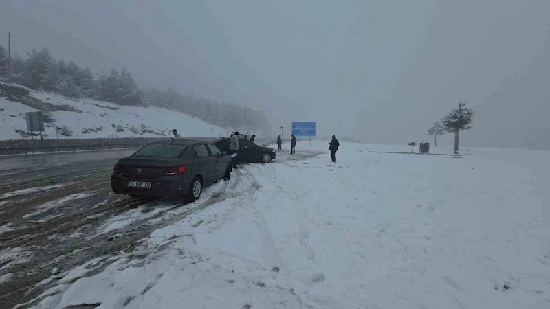 Kış boyu hasretle beklenen kar Mart’ta yağdı
