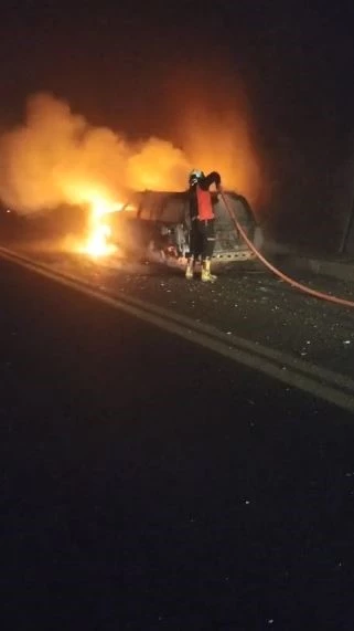 Artvin’de tünel içinde araç yandı
