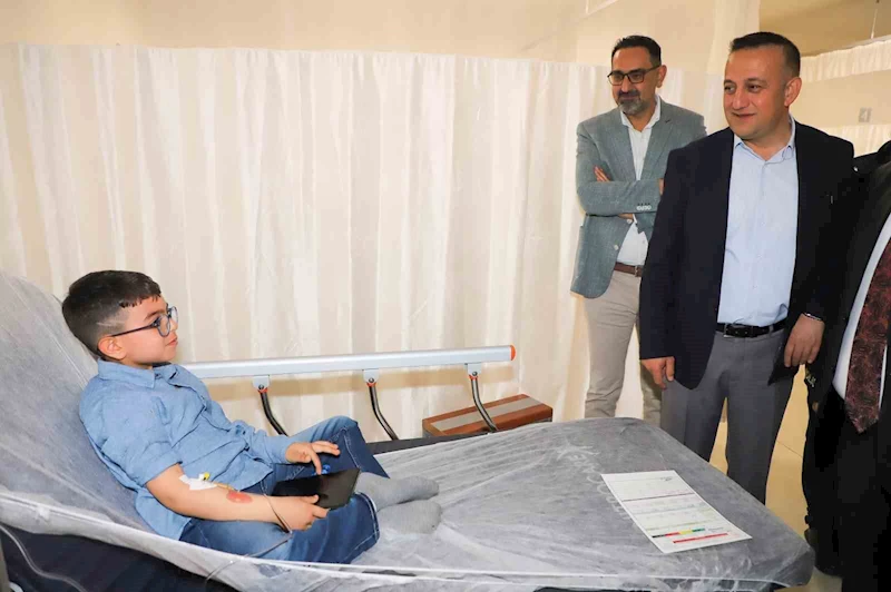 Başkan Ural bayramlaşma programına katıldı
