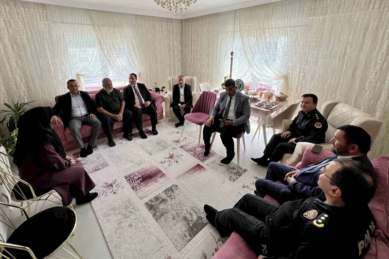 Başkan Ural bayramlaşma programına katıldı
