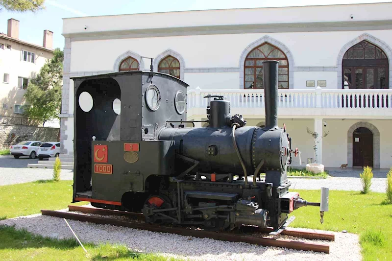 Tarihe tanıklık eden lokomotiflere talip olmayan kalmadı

