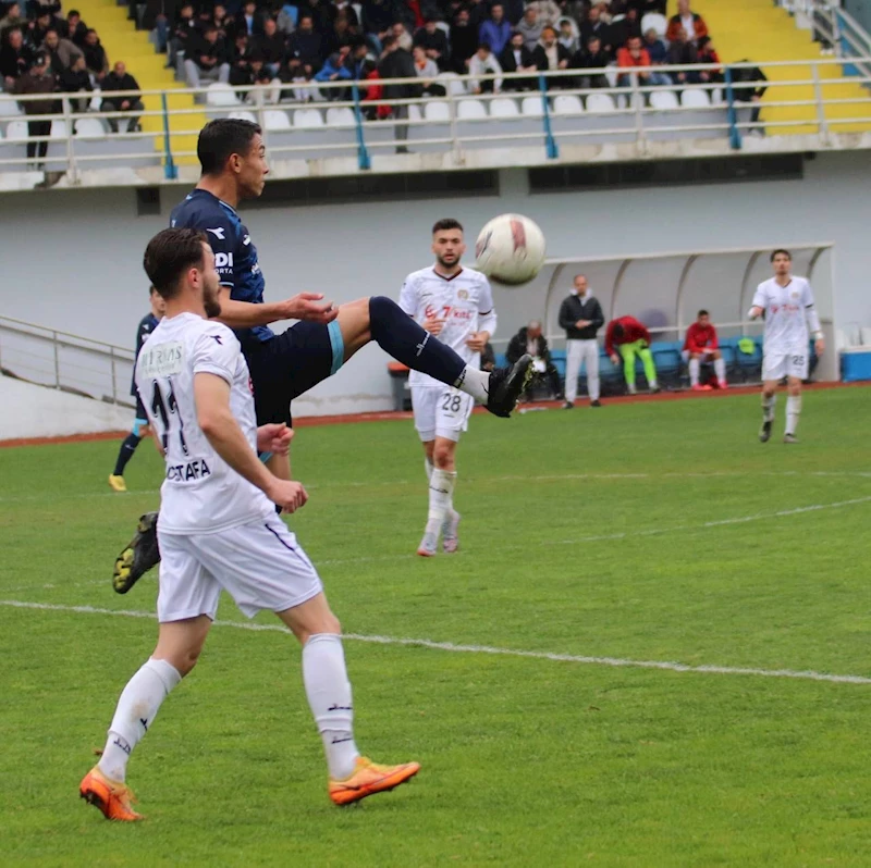 TFF 3. Lig: Pazarspor: 2 - Turgutluspor: 0
