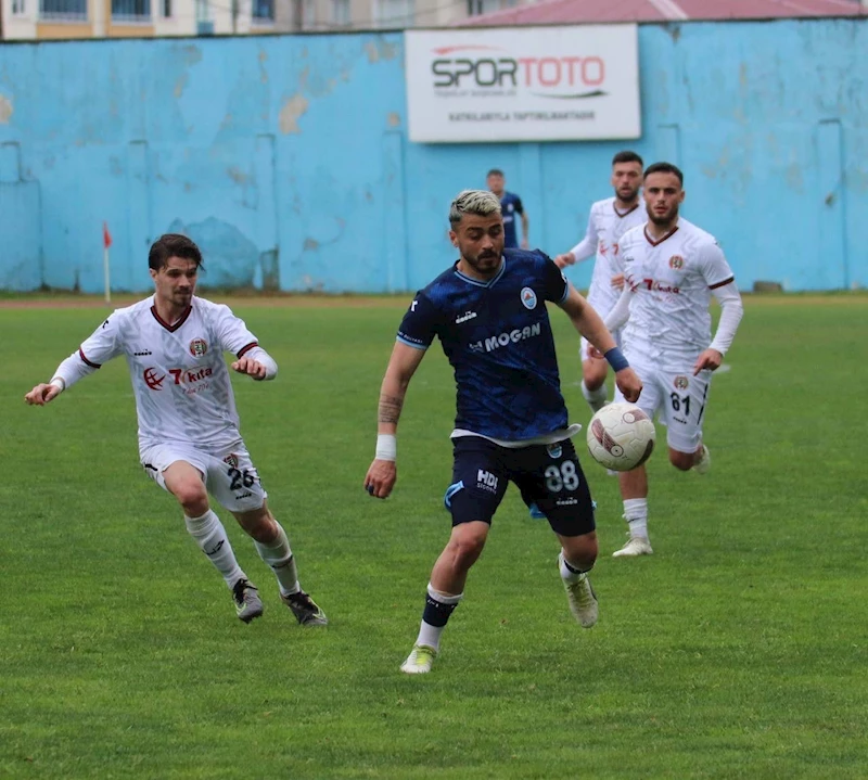 TFF 3. Lig: Pazarspor: 2 - Turgutluspor: 0
