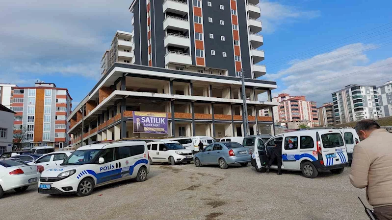 20 metre yükseklikten düşen genç hayatını kaybetti
