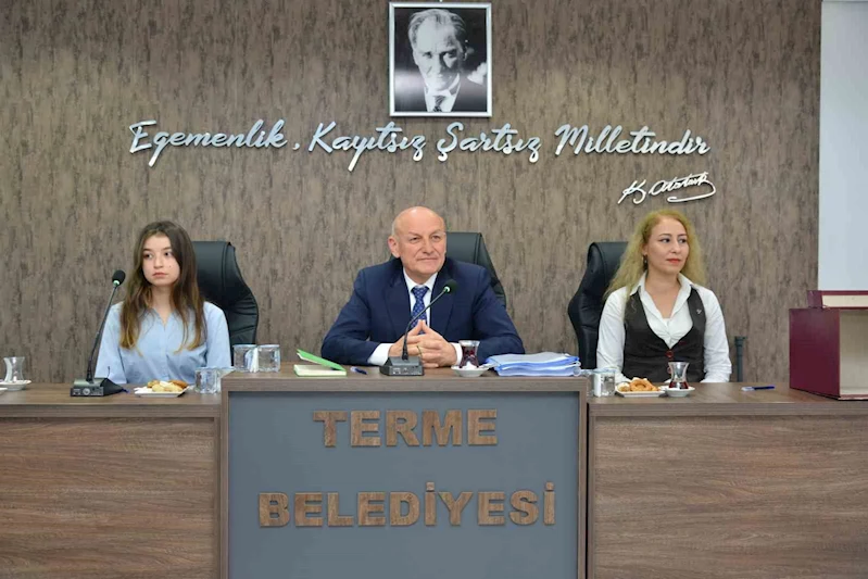 Başkan Kul: "İlçemizi yarınlara taşıyacak kararlara birlik ve beraberlik içinde imza atacağız"
