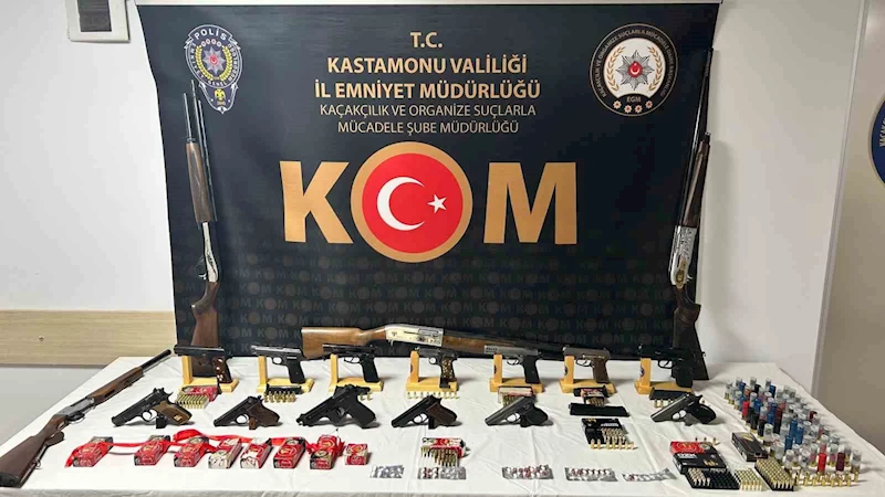 Kastamonu’da 44 adrese operasyon: 28 gözaltı
