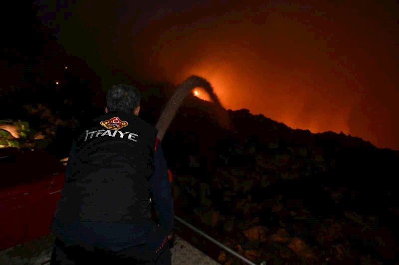 Artvin’de çöp sahasında yangın
