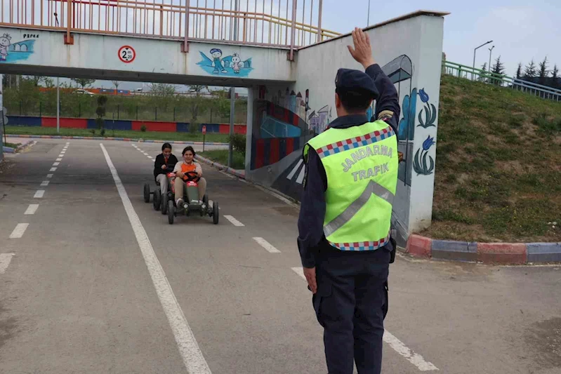 Kuralları eğlenerek öğrendiler
