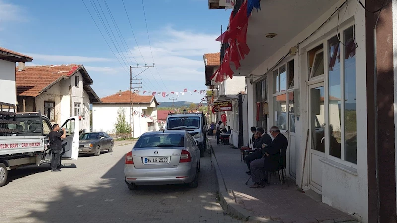 İlçenin eczane ve akaryakıt istasyonu eksikliği giderilecek
