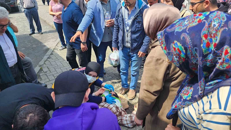 Kıyafetini otobüs kapısına sıkıştıran kadın yaralandı
