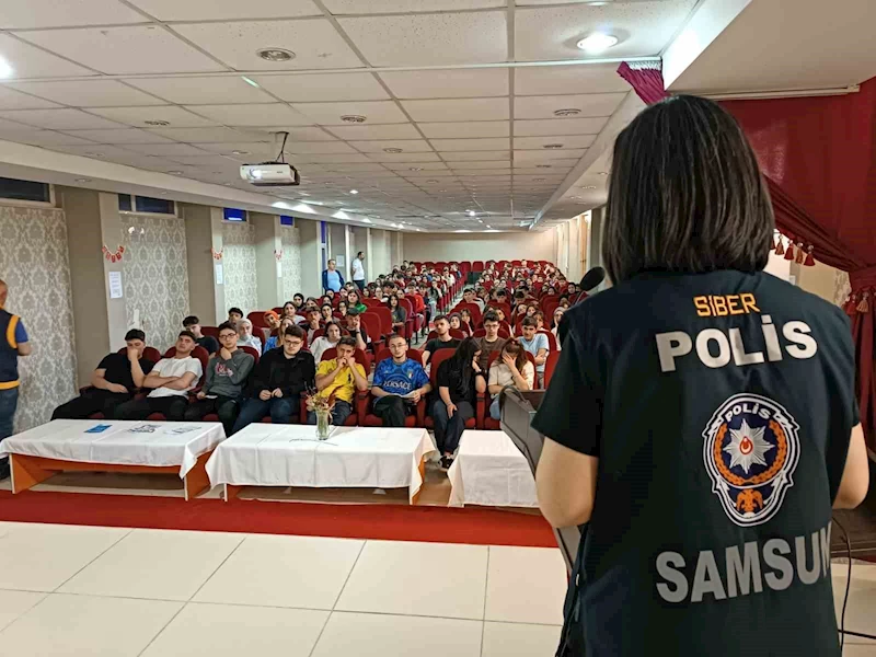 Öğrencilere ’siber zorbalık’ semineri
