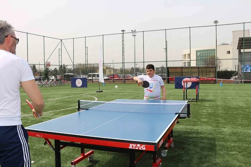 Otizm farkındalığı için anlamlı etkinlik
