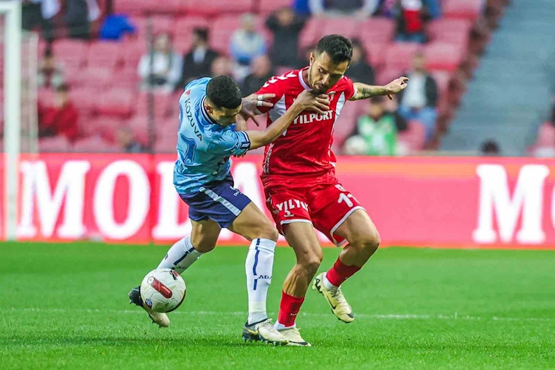 Trendyol Süper Lig: Samsunspor: 0 - Adana Demirspor: 1 (İlk yarı)
