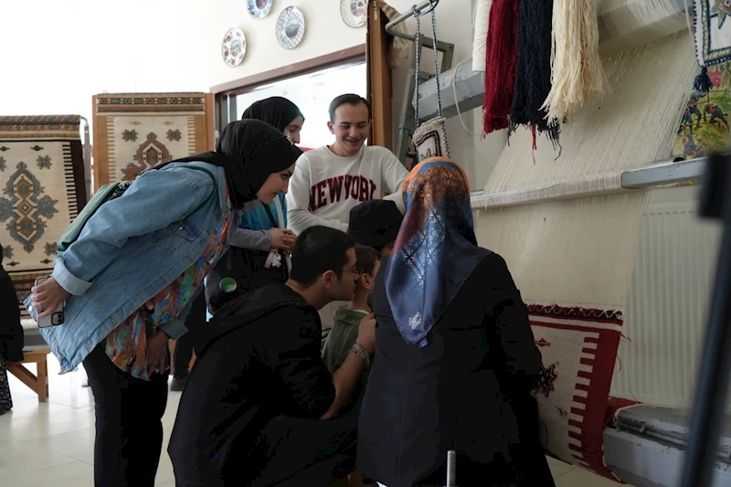 Öğrencilerin kültür gezisi renkli görüntülere sahne oldu
