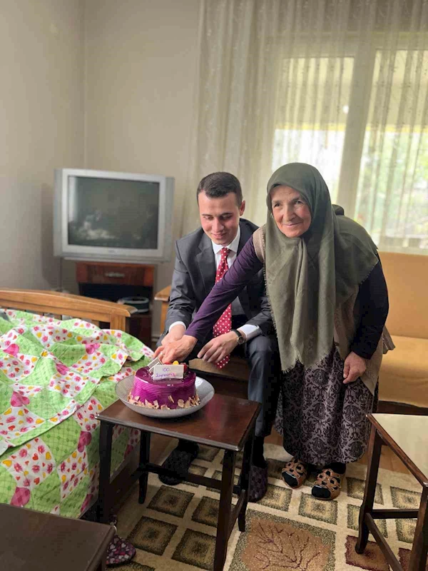 100. Haneye özel pasta
