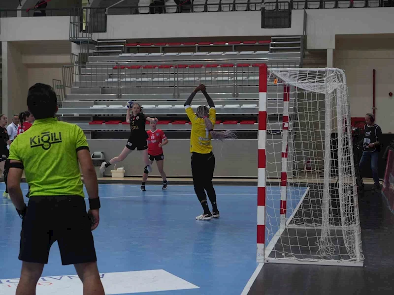 Hentbol Süper Ligi: Kastamonu Belediyespor: 38 - Konyaaltı Belediyespor: 40
