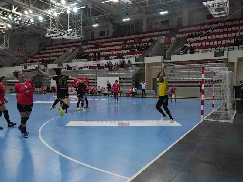 Hentbol Süper Ligi: Kastamonu Belediyespor: 38 - Konyaaltı Belediyespor: 40
