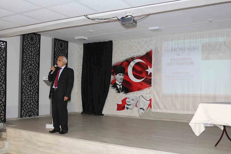 Lise öğrencilerine motivasyon eğitimi verildi
