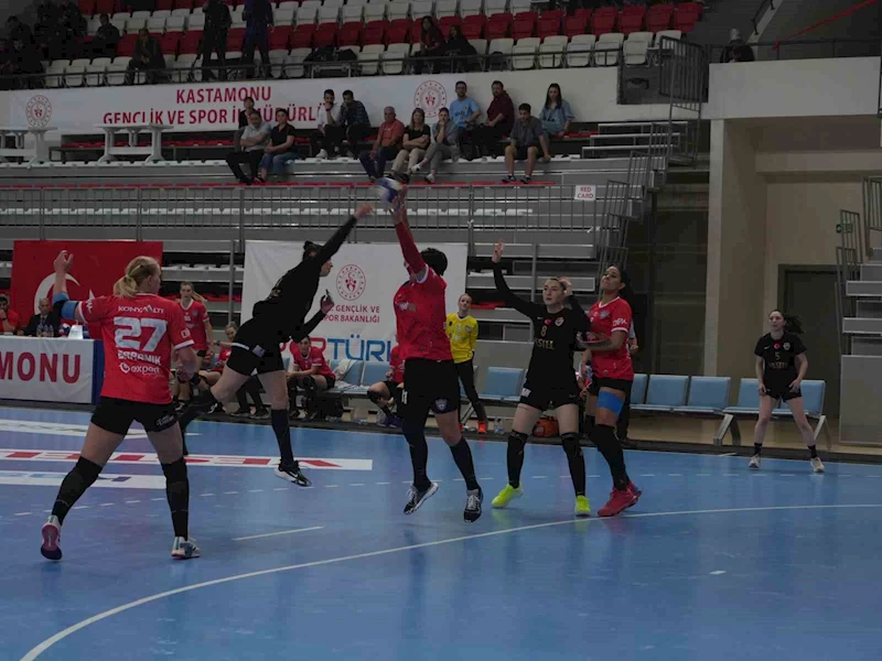 Hentbol Süper Ligi: Kastamonu Belediyespor: 38 - Konyaaltı Belediyespor: 40
