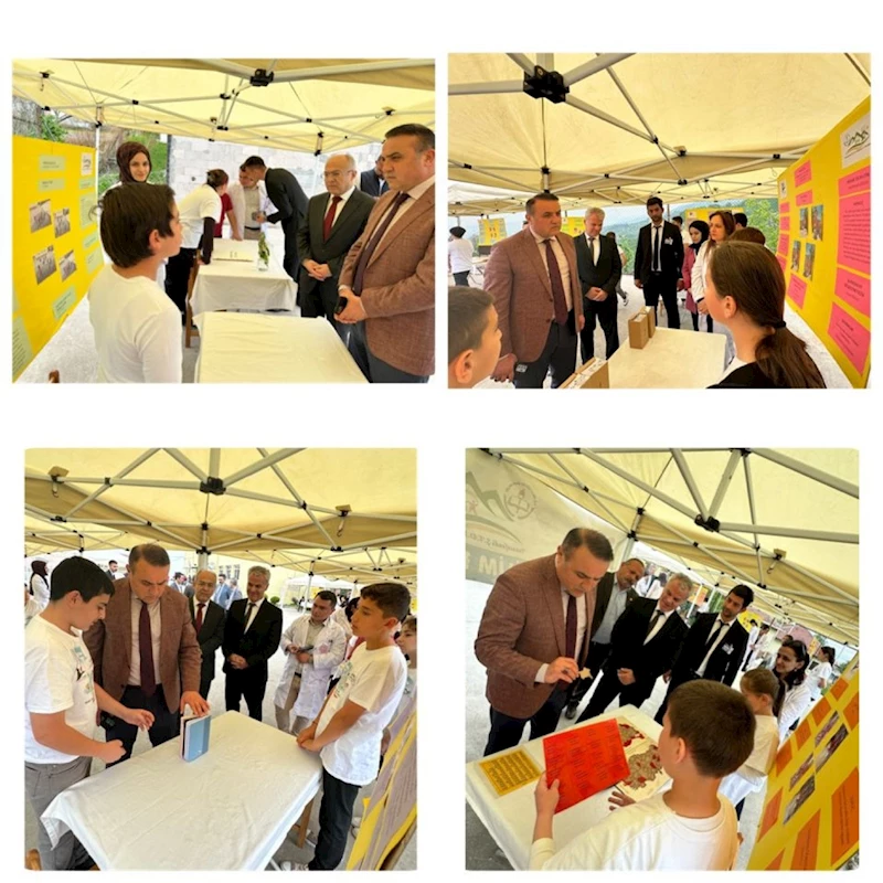 2 Okulda bilim fuarı açıldı
