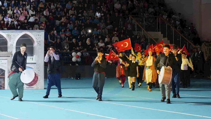 Bolu’da muhteşem 23 Nisan gösterileri sahnelendi
