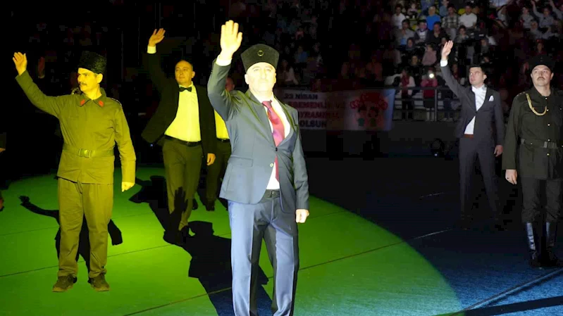 Bolu’da muhteşem 23 Nisan gösterileri sahnelendi
