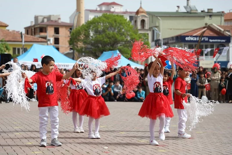Alaca’da 23 Nisan coşkusu
