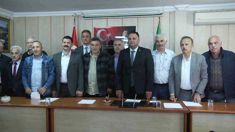 Ziraat Odası Başkanları yaş çay fiyatı için toplandı
