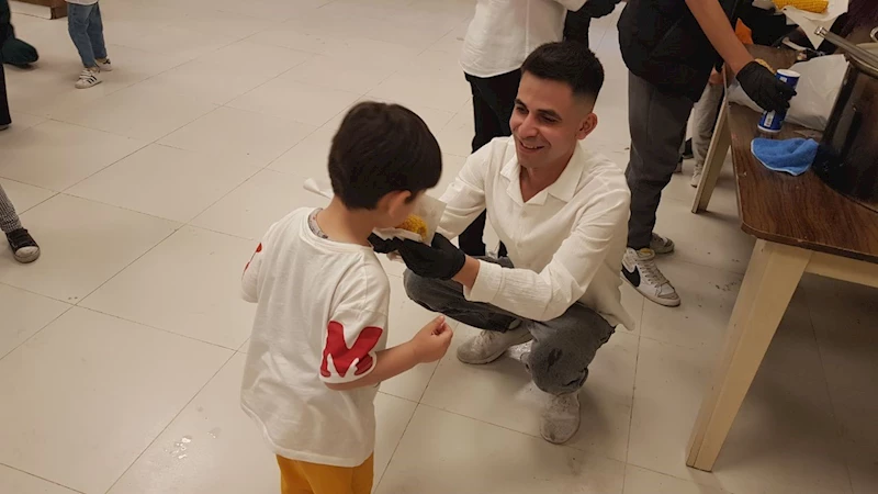 Mısır kostümü ile özel eğitimli çocuklara unutulmaz anlar yaşattılar
