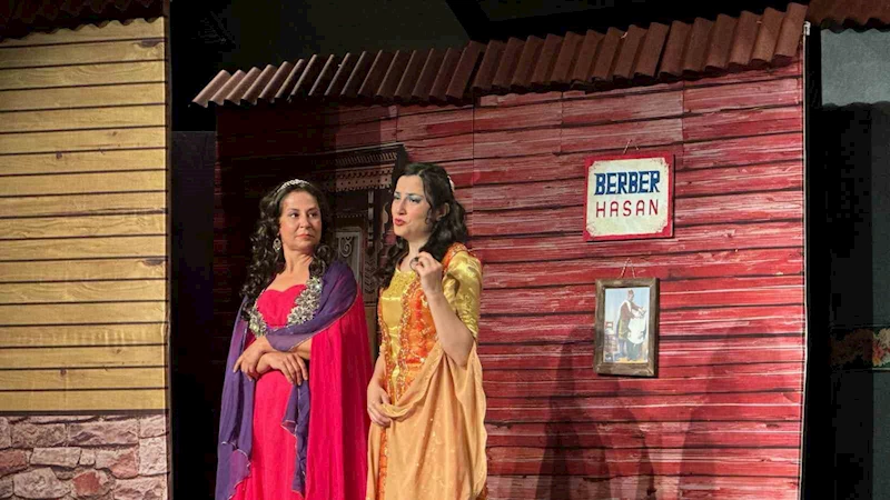 ’7 Kocalı Hürmüz’ sahnede
