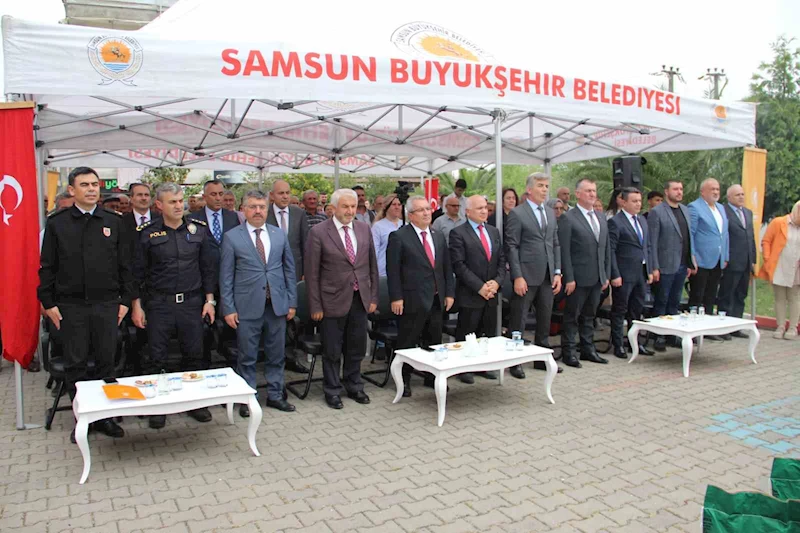 Çiftçilere silajlık mısır tohumu dağıtıldı
