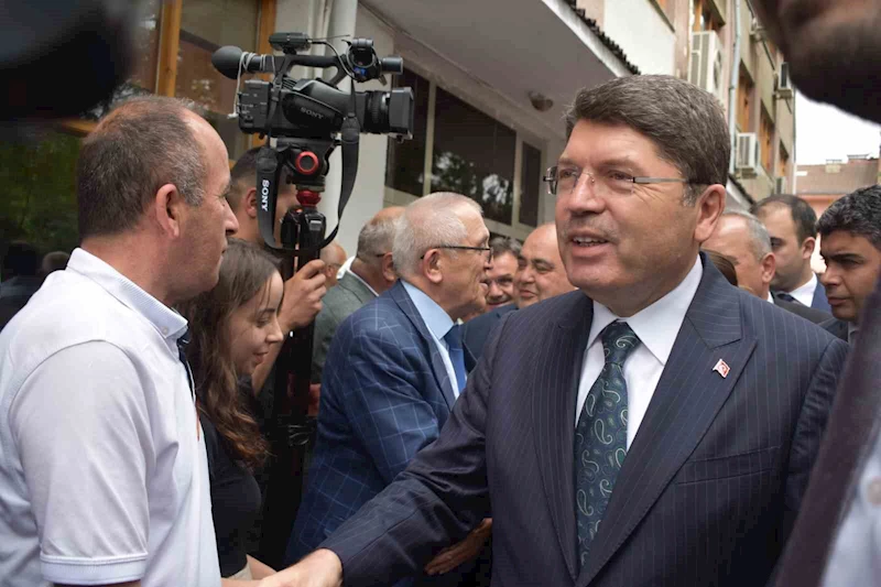 Adalet Bakanı Tunç’tan DEM Partili belediyelere terör uyarısı
