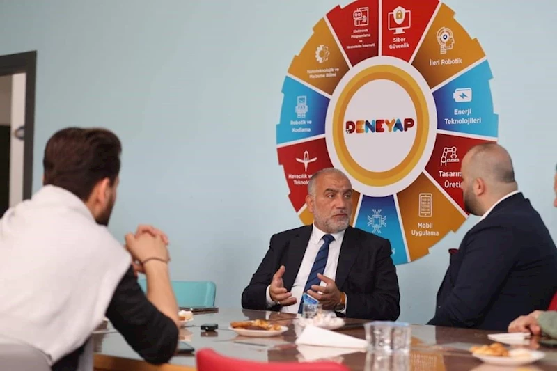 Başkan Sandıkçı: “Eğitime yönelik yeni projeleri hayata geçirmeye devam edeceğiz”
