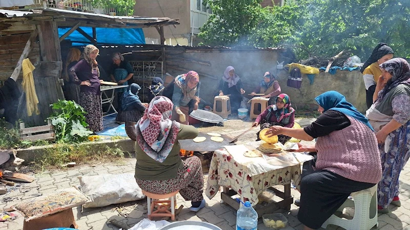 Çorum’da vatandaşlar yağmur duasına çıktı, kadınlar geleneği yaşattı
